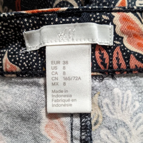 Patterned shorts - Picture 5 of 6